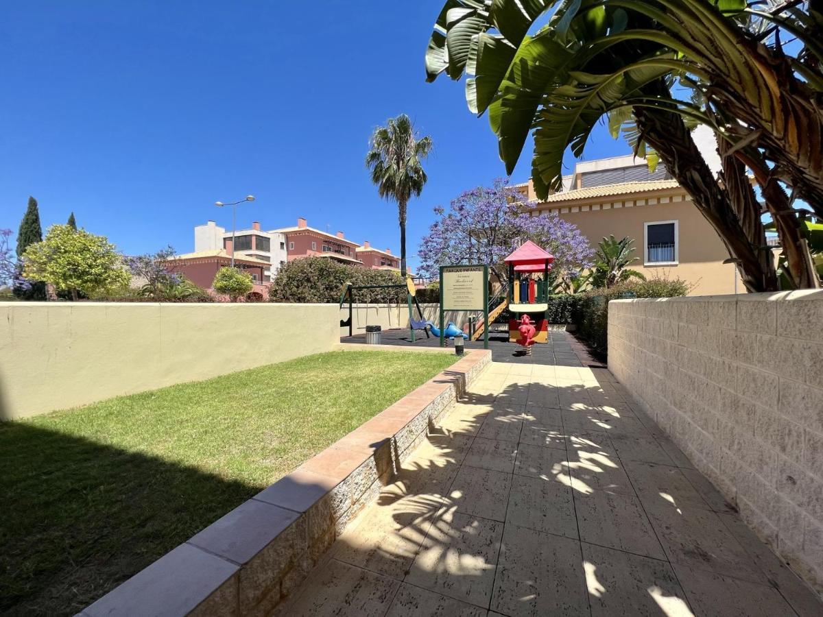 Vilamoura Victoria Gardens With Pool By Homing Exterior foto